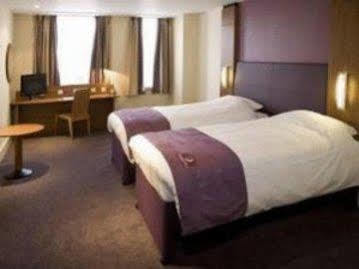 Premier Inn Wolverhampton City Centre Bagian luar foto